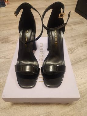 Madden Girl Black Patent Ankle-Strap Block Heels Size 7